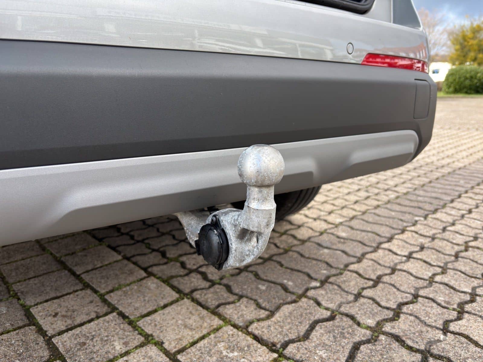 BMW X1 sDrive20i AHK/ Adapt. LED/ Keyless/ Pano foto 15