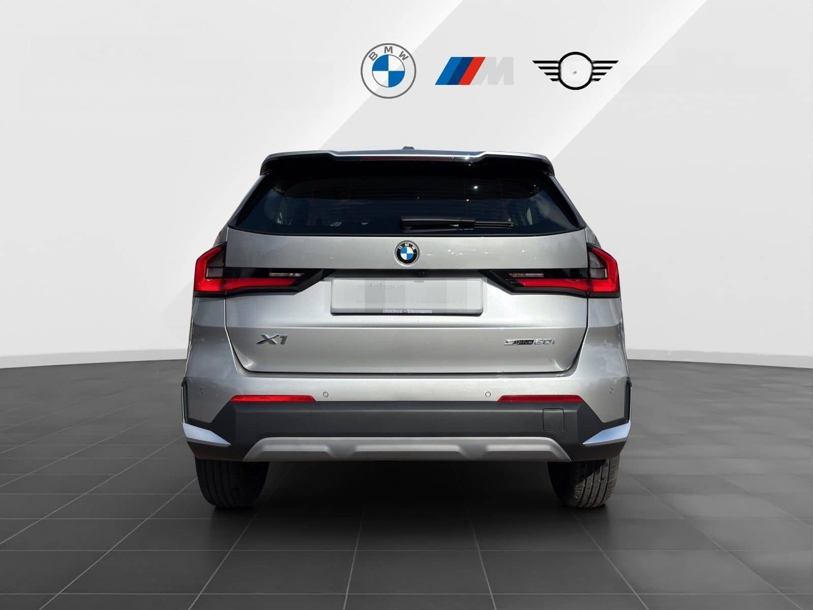 BMW X1 sDrive20i AHK/ Adapt. LED/ Keyless/ Pano foto 6