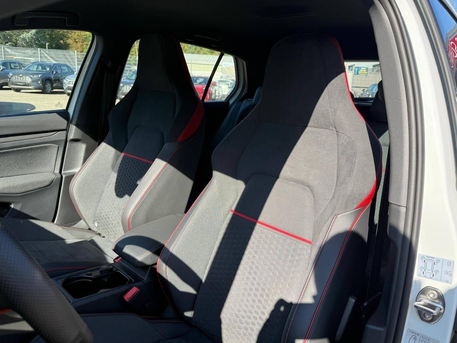 Volkswagen Golf VIII 2.0 TSI GTI Clubsport foto 7