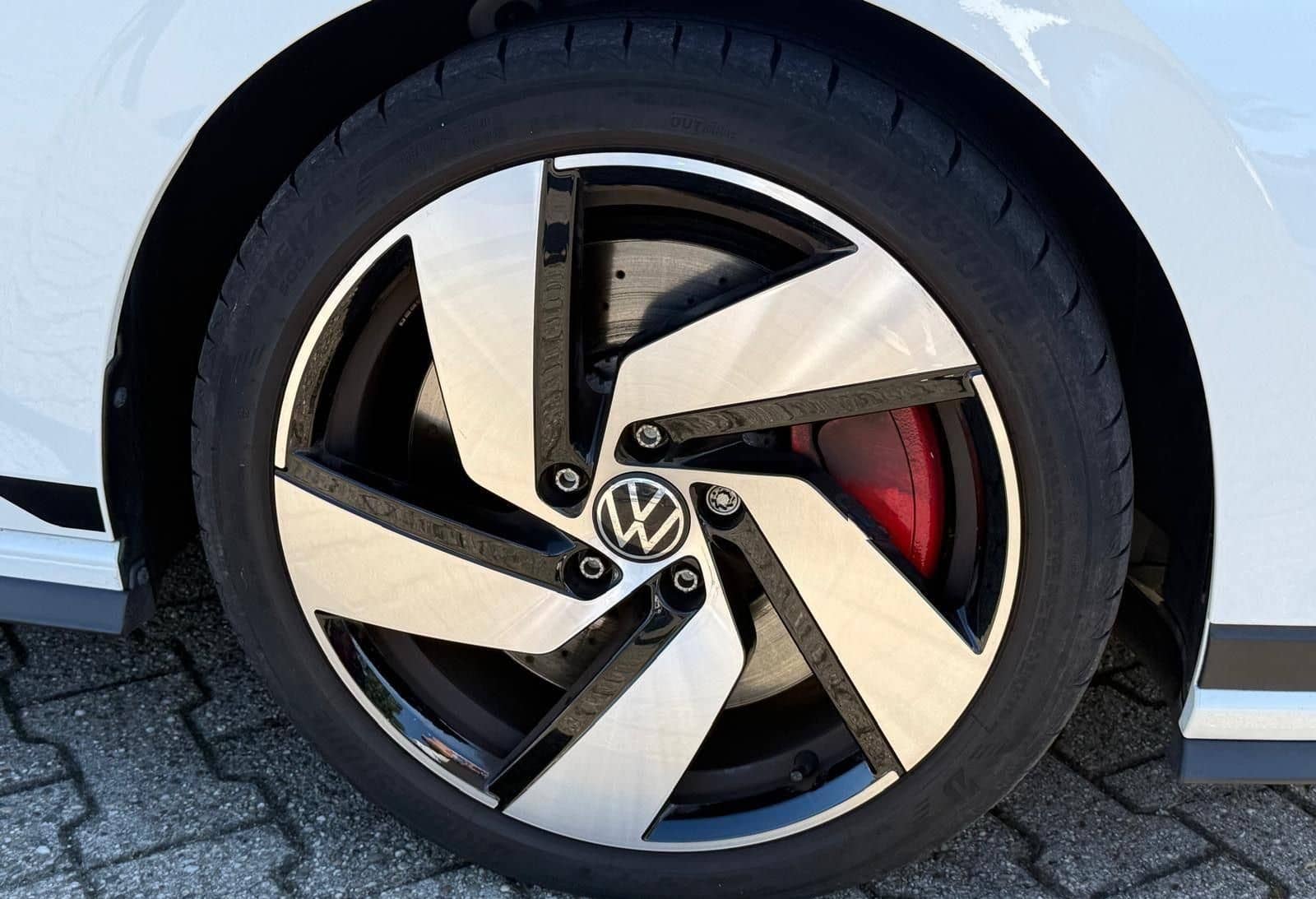 Volkswagen Golf VIII 2.0 TSI GTI Clubsport foto 10