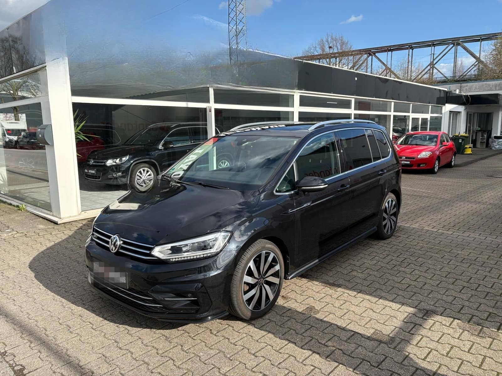 Volkswagen Touran 2.0 TDI "Highline" R-Line 7 Sitzer foto 1