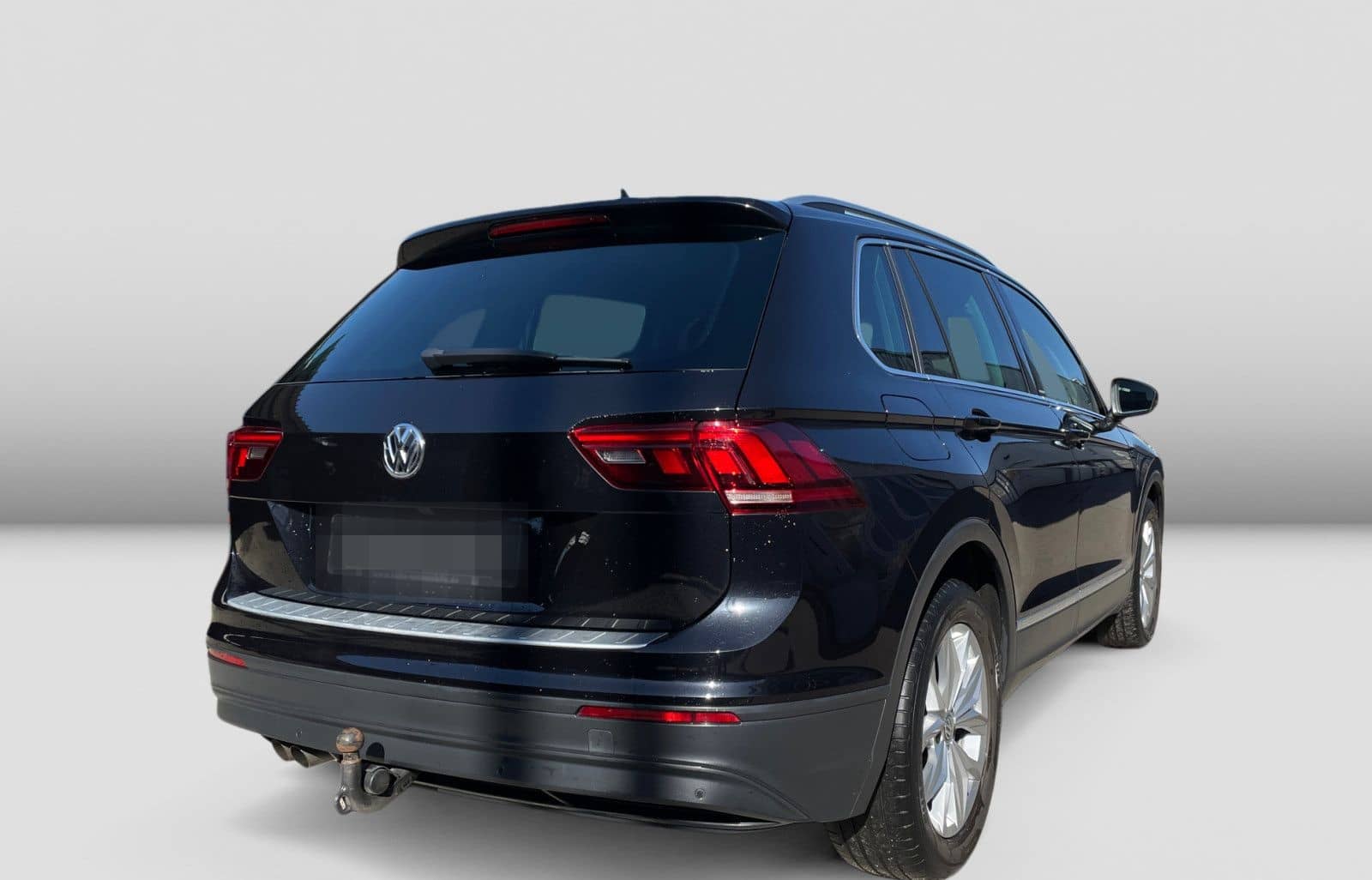 Volkswagen Tiguan IQ.DRIVE 1.5TSI DSG AHK STANDH LED CAM NA foto 4