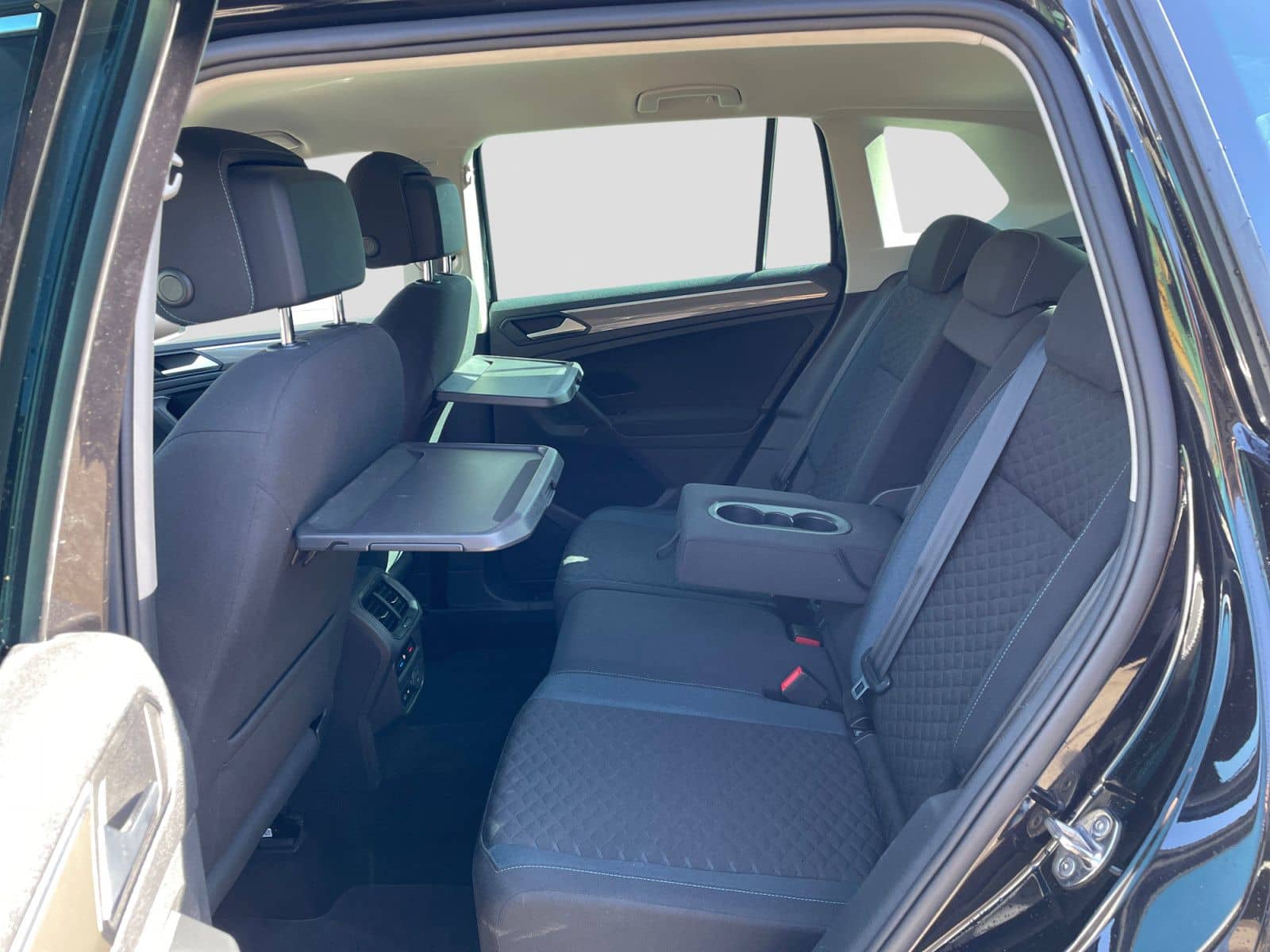 Volkswagen Tiguan IQ.DRIVE 1.5TSI DSG AHK STANDH LED CAM NA foto 10