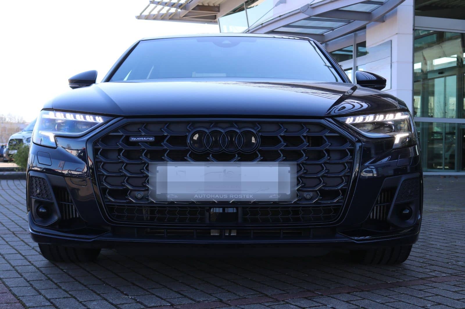 Audi A8L 60 TFSI Lang V8 S line /Exclusive/3xTV/B&O/ foto 2