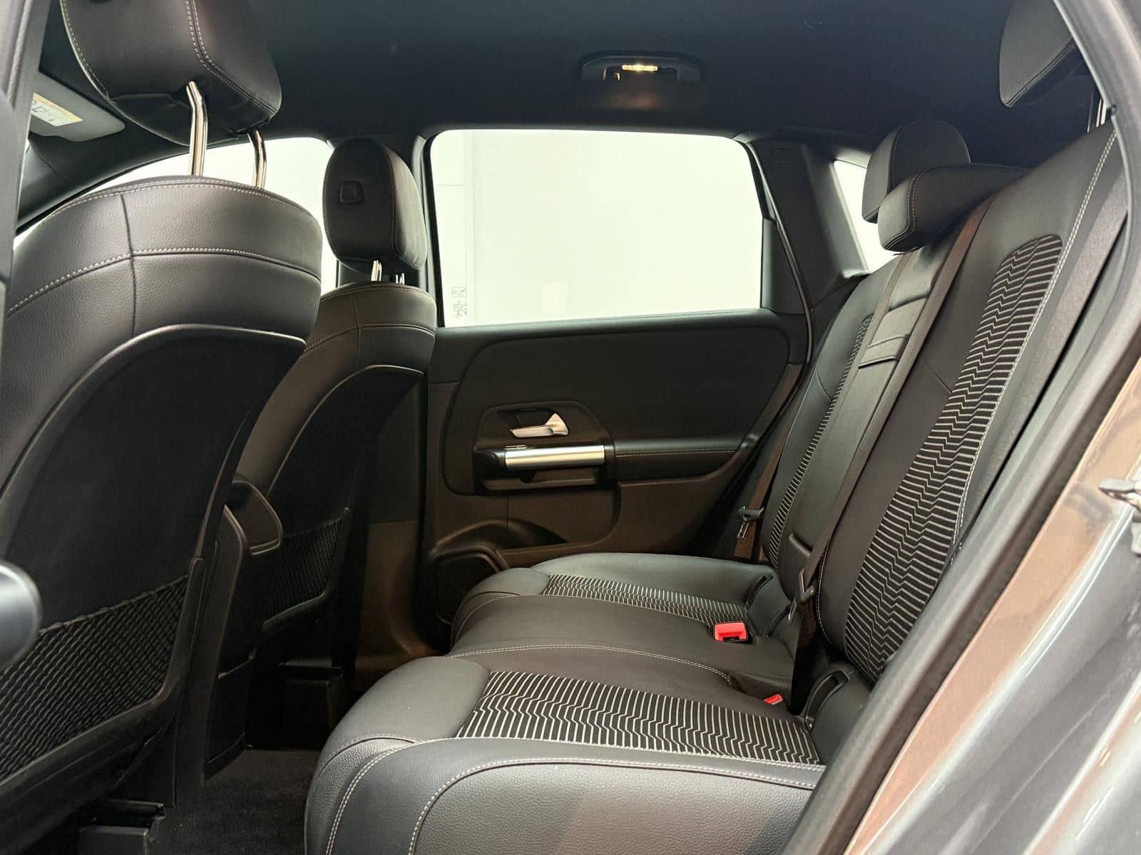 Mercedes-Benz B 180/AHK/SPURHALTE/SHZ/MFL/LED/NAVI/ foto 13