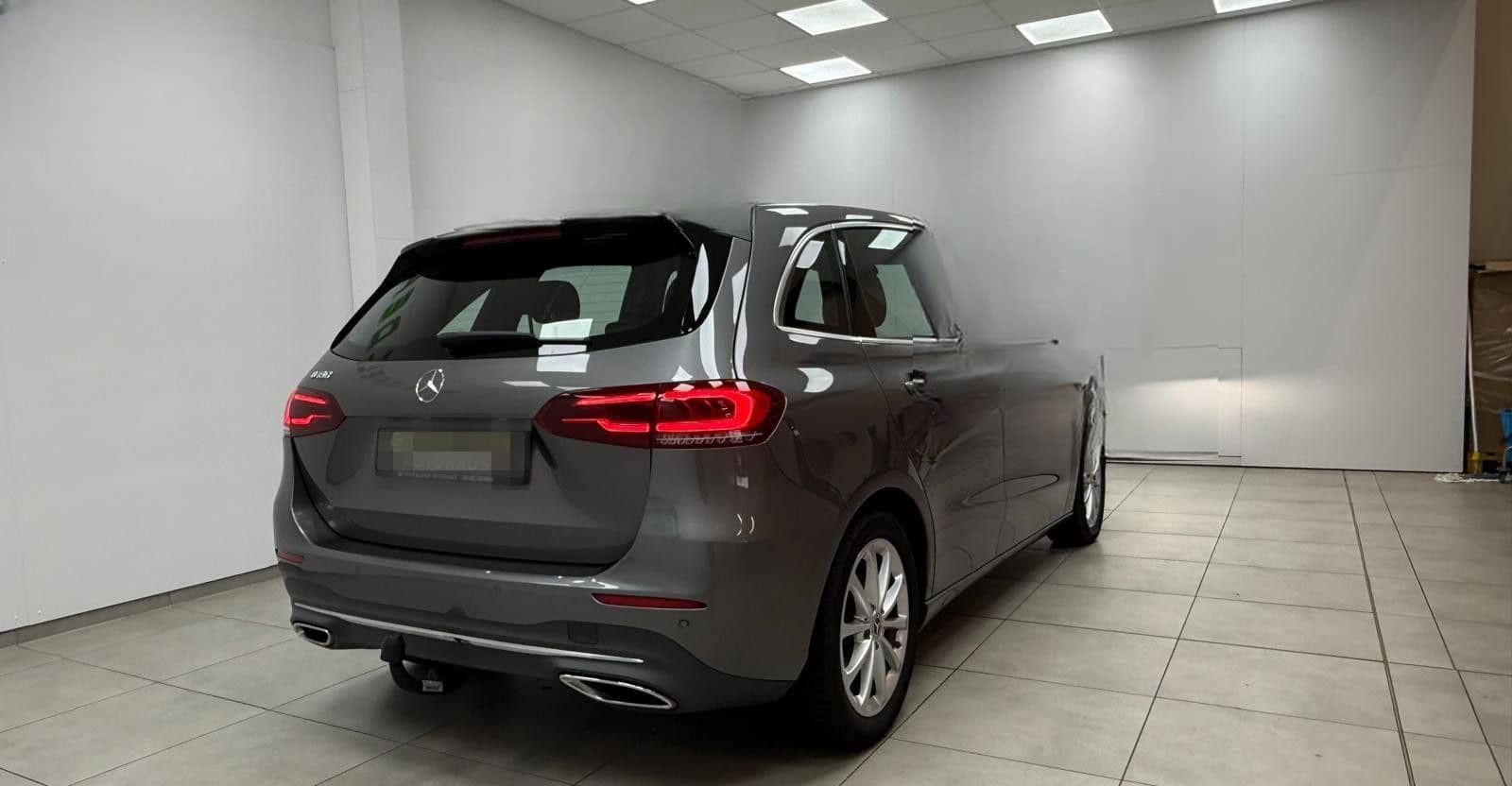 Mercedes-Benz B 180/AHK/SPURHALTE/SHZ/MFL/LED/NAVI/ foto 5