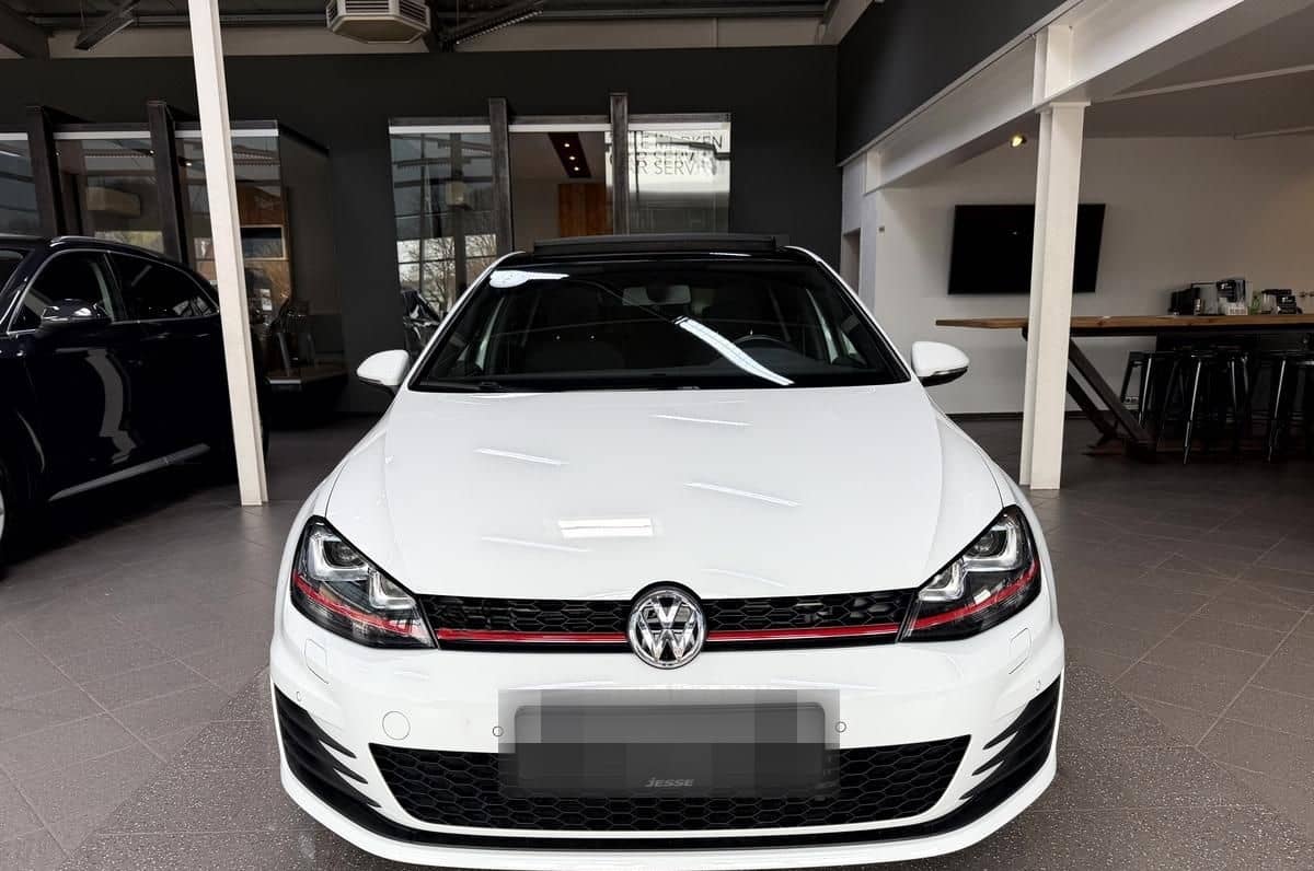 Volkswagen Golf VII GTI BMT DSG Pano Dynaudio PDC  foto 2