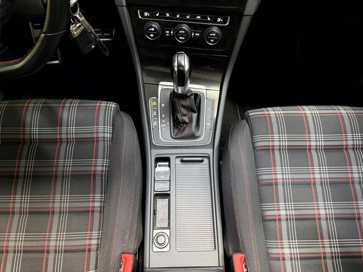 Volkswagen Golf VII GTI BMT DSG Pano Dynaudio PDC  foto 14