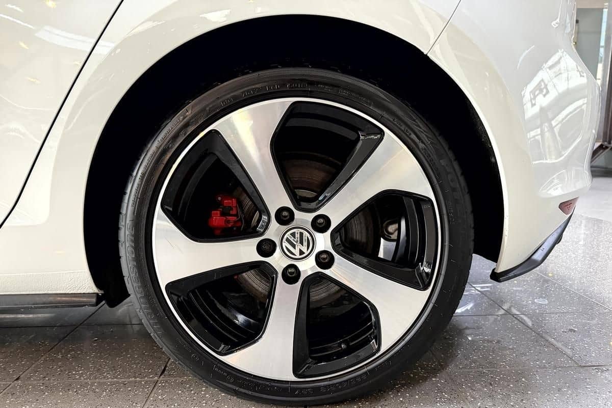 Volkswagen Golf VII GTI BMT DSG Pano Dynaudio PDC  foto 18