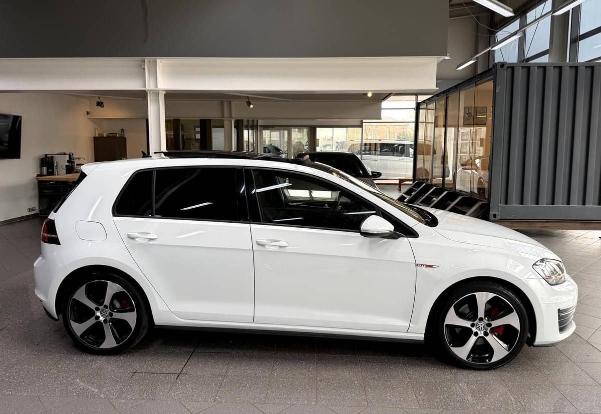 Volkswagen Golf VII GTI BMT DSG Pano Dynaudio PDC  foto 4