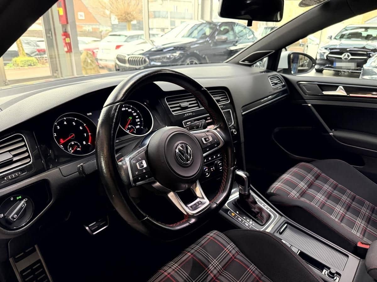 Volkswagen Golf VII GTI BMT DSG Pano Dynaudio PDC  foto 9