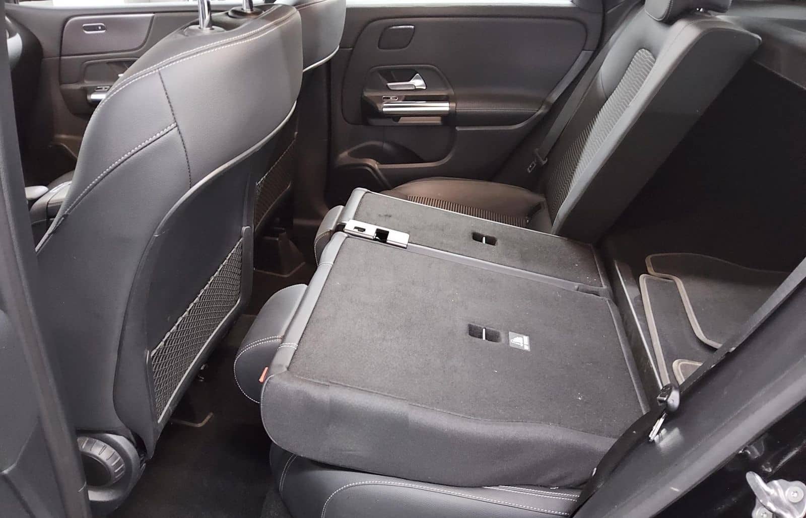 Mercedes-Benz B 200 d Progressive Navi LED MBUX+ RfK Sound Shz foto 13