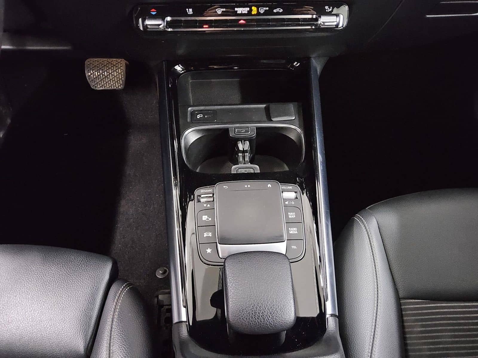 Mercedes-Benz B 200 d Progressive Navi LED MBUX+ RfK Sound Shz foto 6