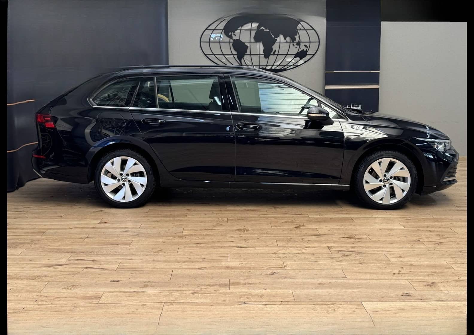 Volkswagen Golf Variant Style 2.0 TDI DSG AHK/Navi/LED/17 foto 6