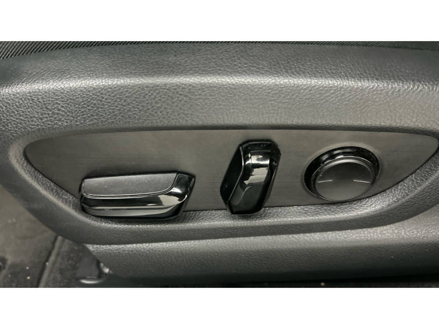 Lexus UX 300e Luxury Line 360 Grad Kamera Mark Levinso foto 16