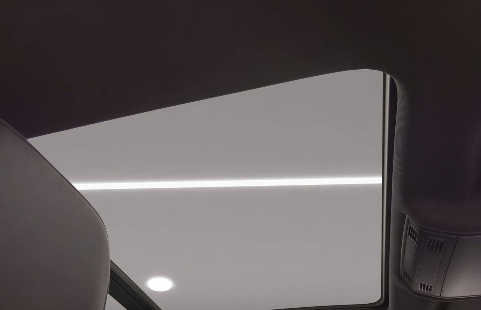 Volkswagen Tiguan 2.0 TSI 4M R-LINE PANO NAVI KAMERA DYNAUD foto 17