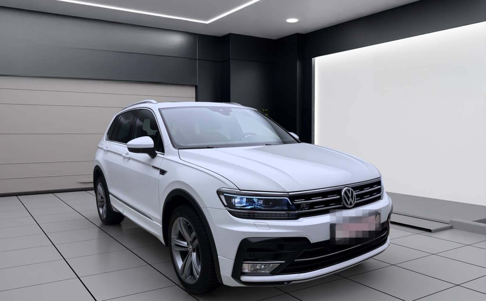 Volkswagen Tiguan 2.0 TSI 4M R-LINE PANO NAVI KAMERA DYNAUD foto 6