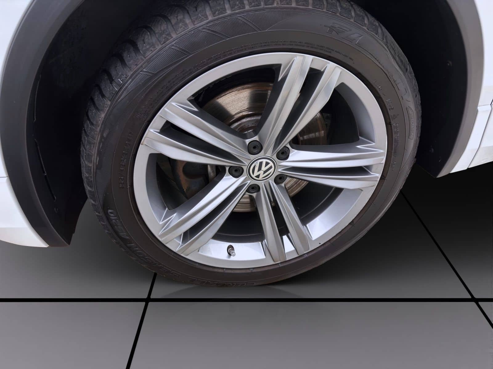 Volkswagen Tiguan 2.0 TSI 4M R-LINE PANO NAVI KAMERA DYNAUD foto 8