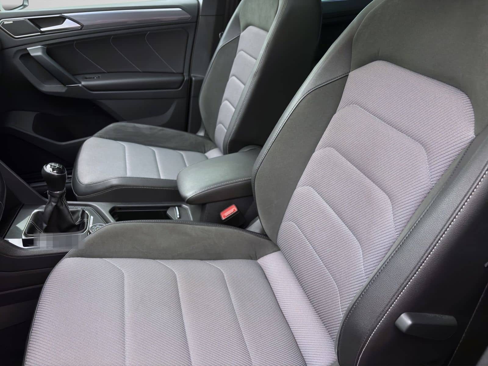 Volkswagen Tiguan 2.0 TSI 4M R-LINE PANO NAVI KAMERA DYNAUD foto 9