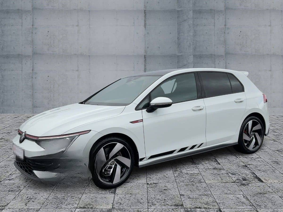 Volkswagen Golf VIII GTI Clubsport MATRIX+NAVI+PANO+ACC+APP foto 2