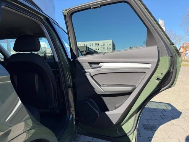 Audi Q5 40 TDI quattro S line MMI+ Connect RFK Sounds foto 11