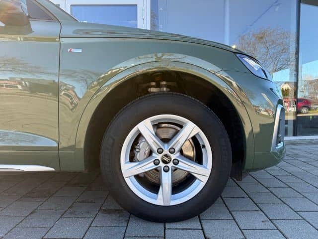 Audi Q5 40 TDI quattro S line MMI+ Connect RFK Sounds foto 3