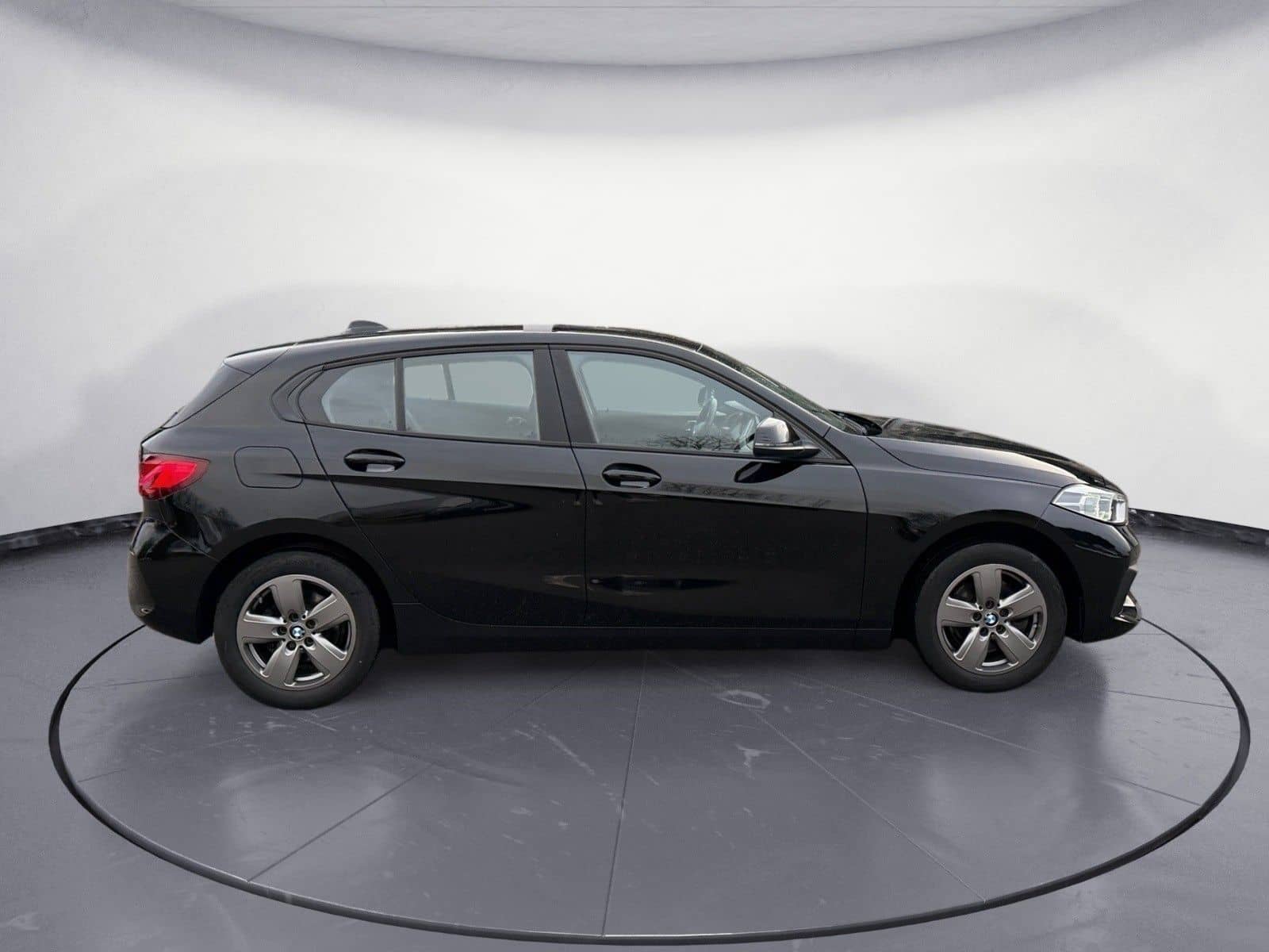 BMW 118i Advantage Navi Klima PDC LED DAB Sitzheizun foto 6