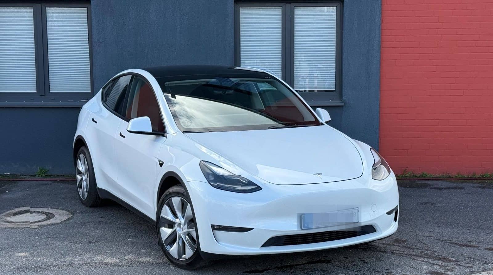 Tesla Model Y | Long Range AWD | NEU TüV |  SOH 93% foto 1