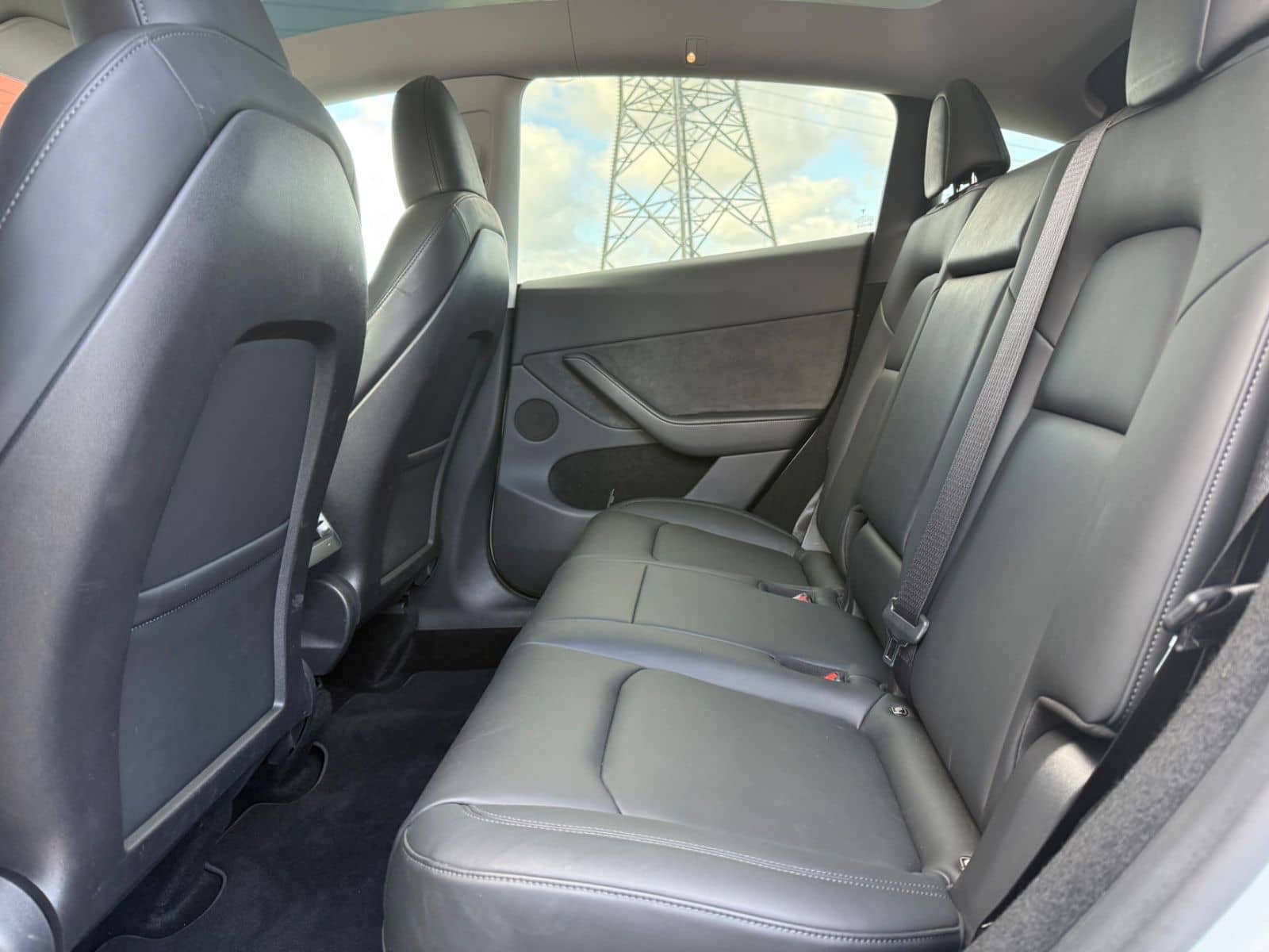 Tesla Model Y | Long Range AWD | NEU TüV |  SOH 93% foto 12