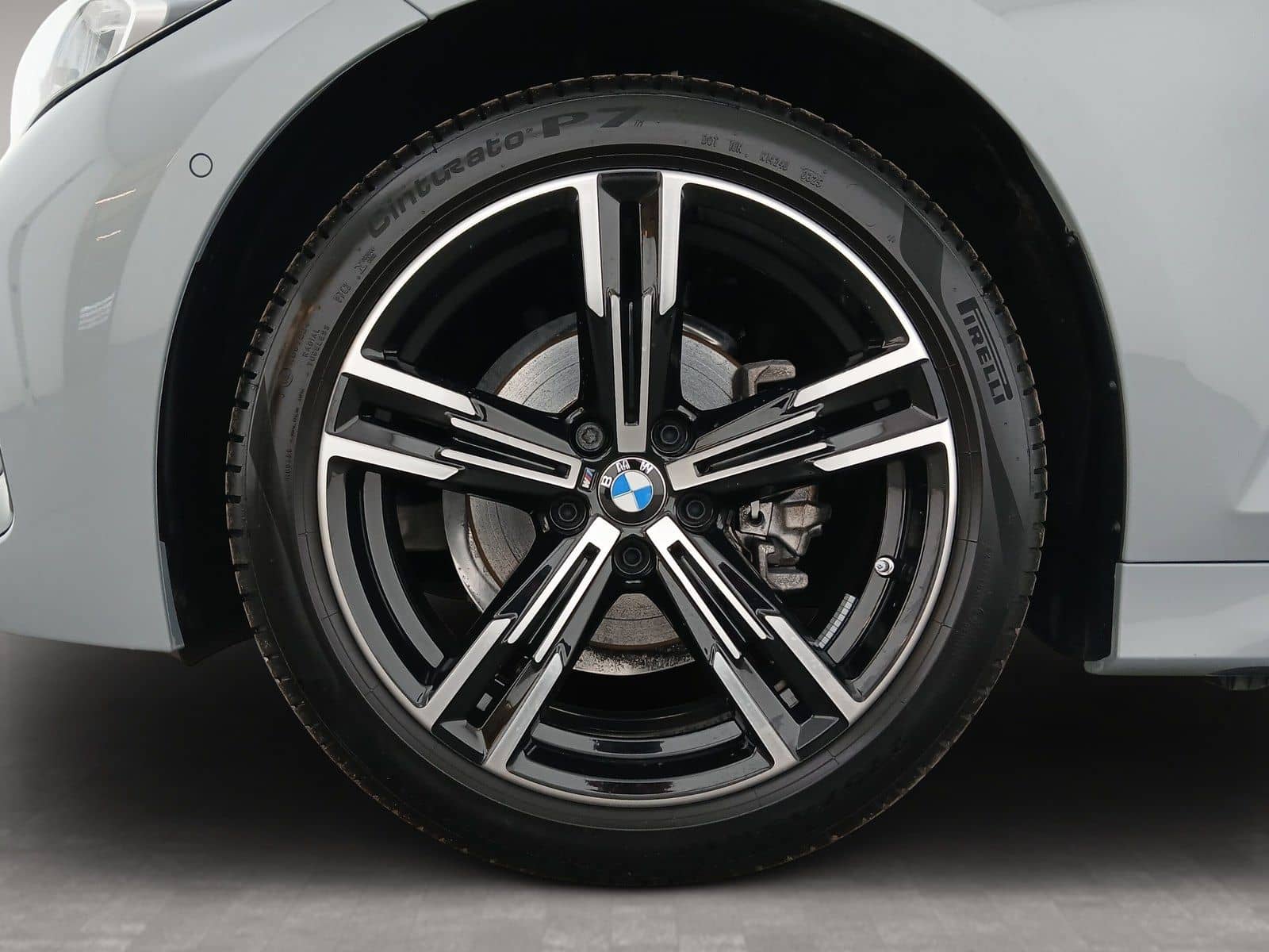 BMW 318i Limousine M Sport Navi AHK Kamera Alarm foto 6