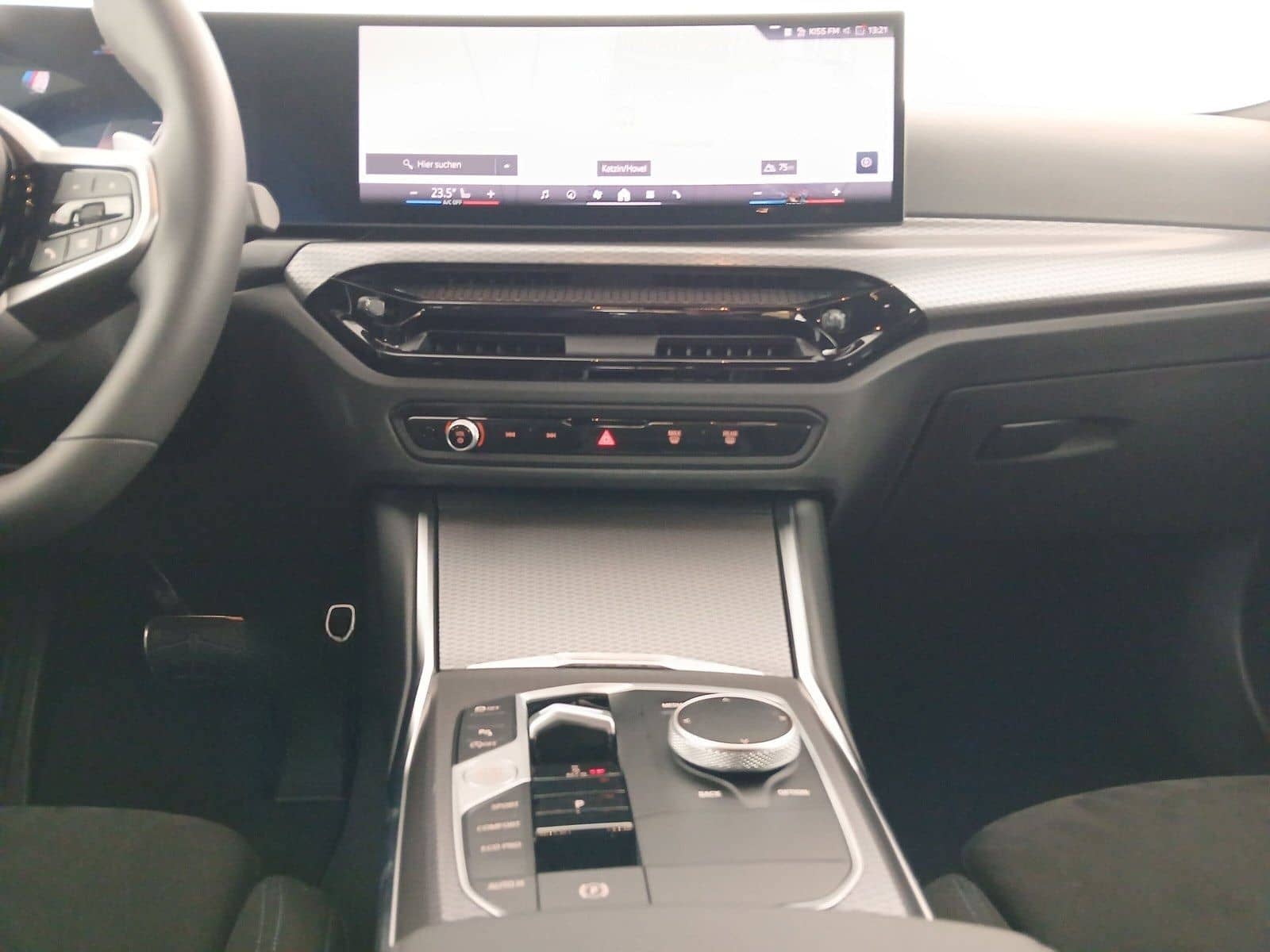 BMW 318i Limousine M Sport Navi AHK Kamera Alarm foto 10