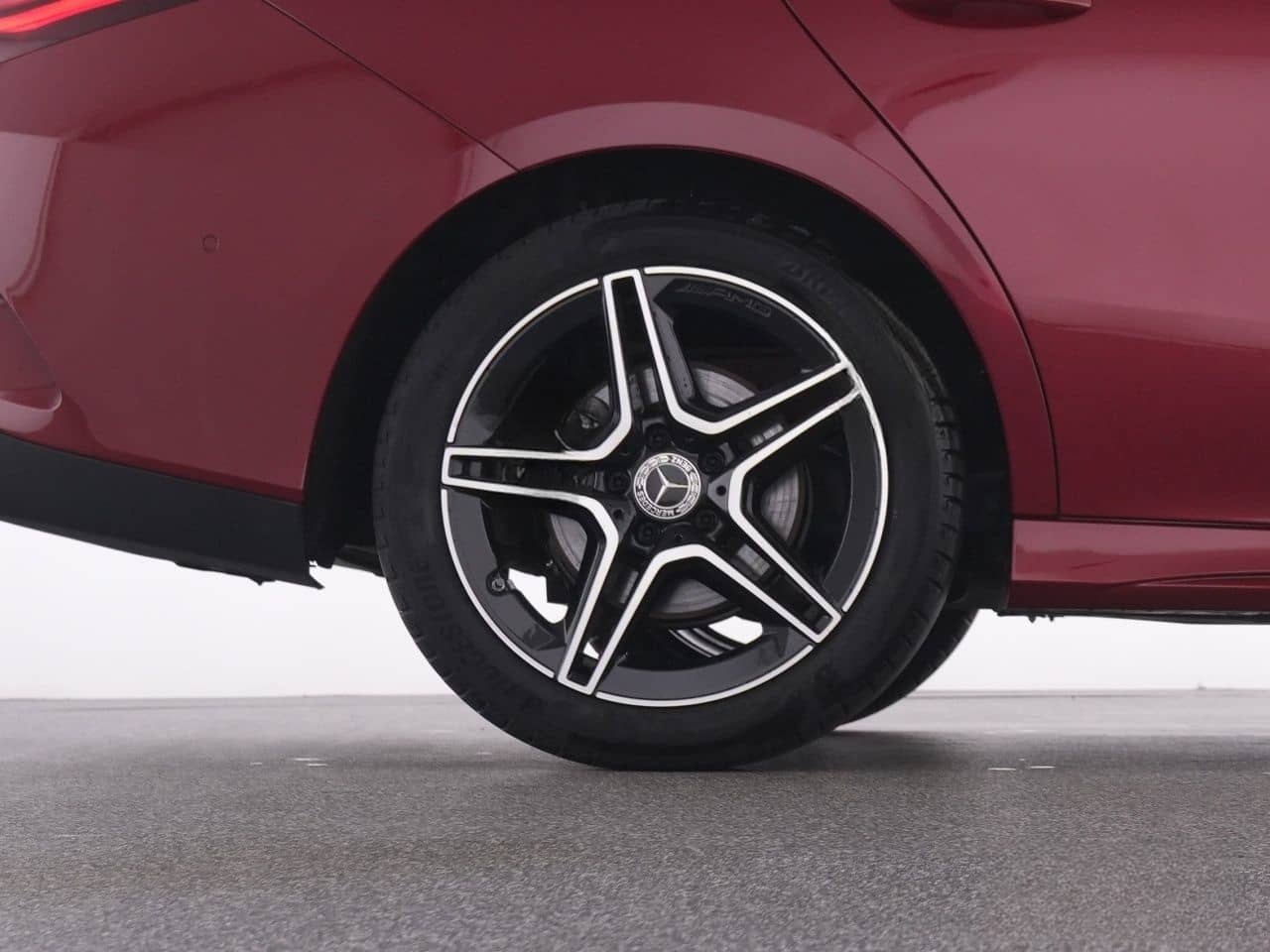 Mercedes-Benz CLA 200 Coupé AMG+NavPrem+LED-HP+Night+KeyG+RFK foto 23