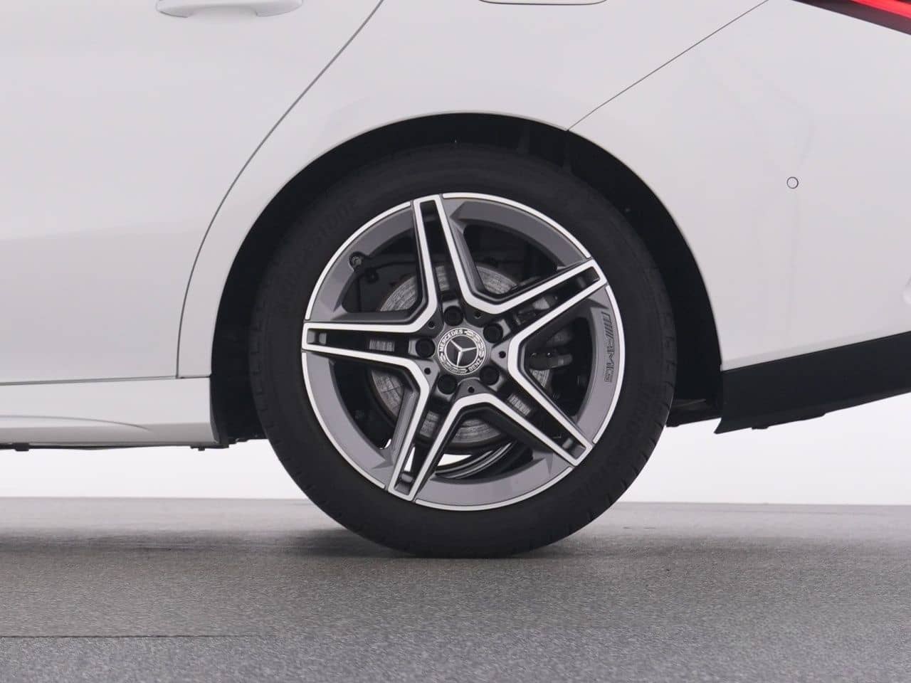 Mercedes-Benz CLA 200 AMG+LED-HP+KeylGo+Kamera+Totw+Sound+PTS+ foto 21