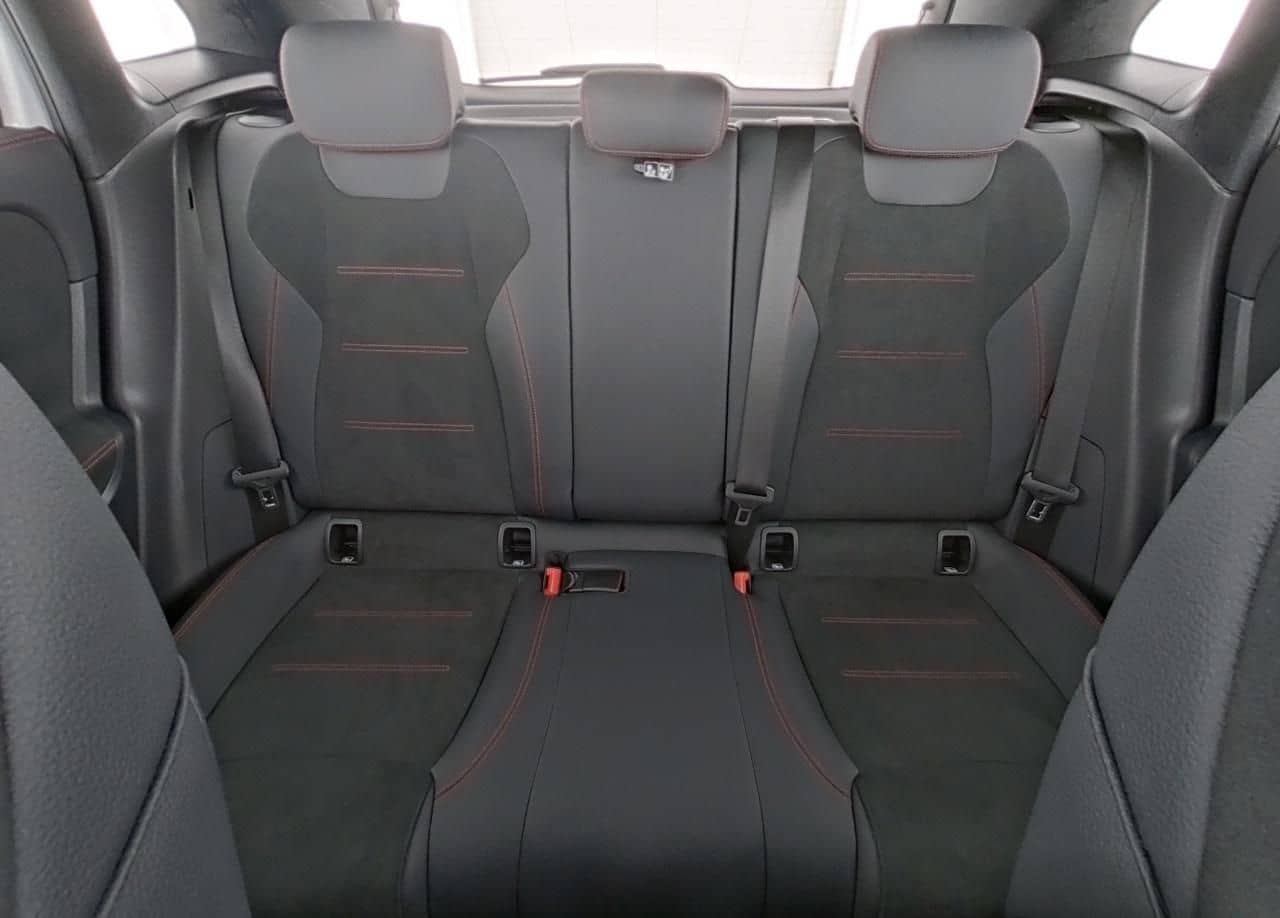 Mercedes-Benz GLA 180 AMG AMG+AHK+MBeam+KeyGo+360°+Totw+EHeck+ foto 6