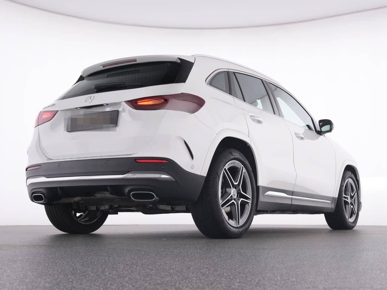 Mercedes-Benz GLA 180 AMG AMG+AHK+MBeam+KeyGo+360°+Totw+EHeck+ foto 8