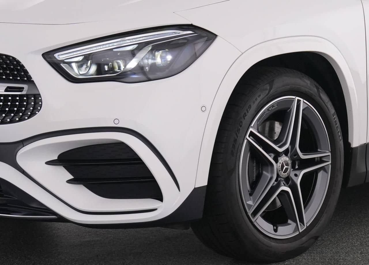 Mercedes-Benz GLA 180 AMG AMG+AHK+MBeam+KeyGo+360°+Totw+EHeck+ foto 9