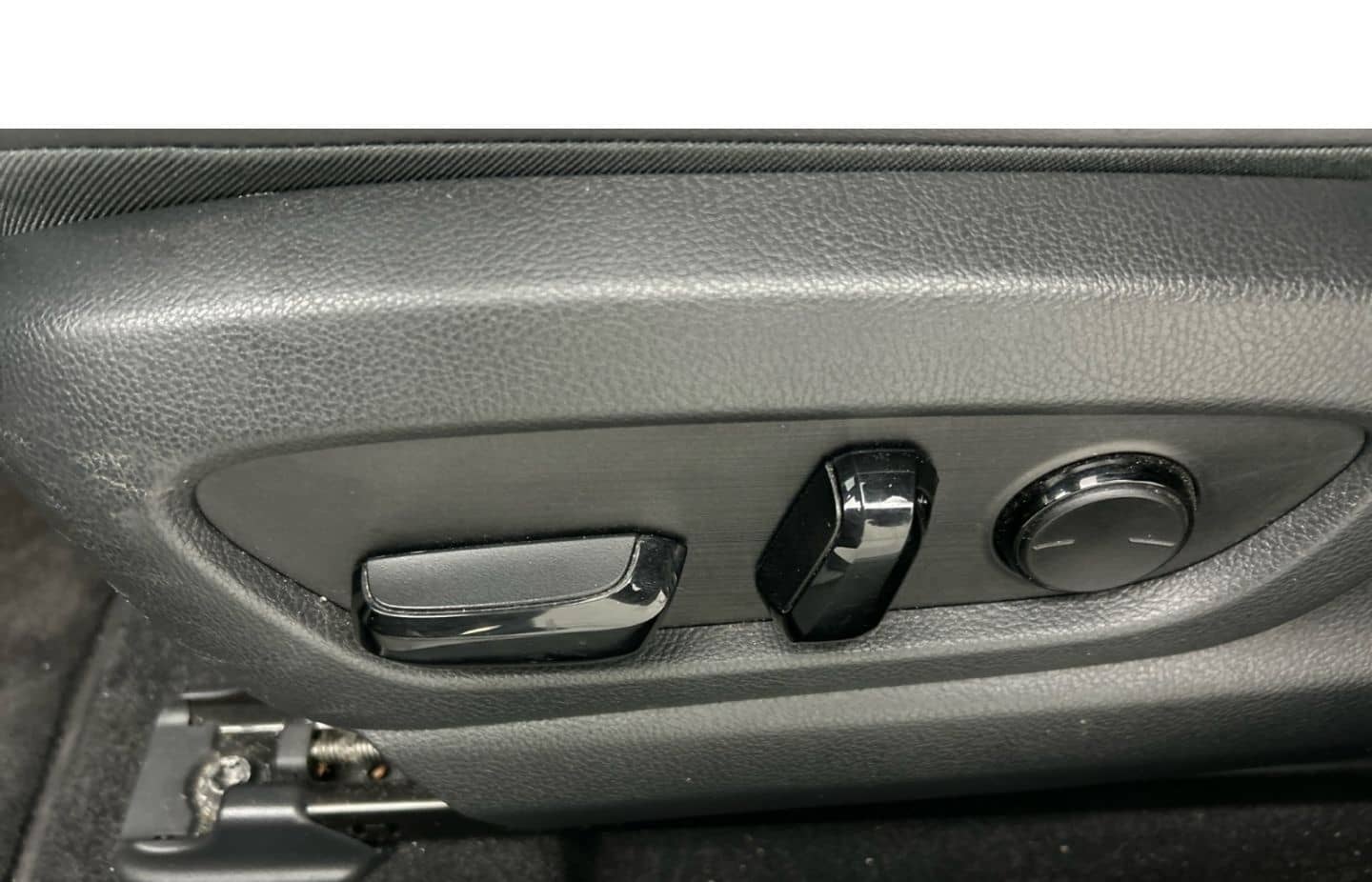 Lexus UX 300e Luxury Line 360 Grad Kamera Mark Levinso foto 17