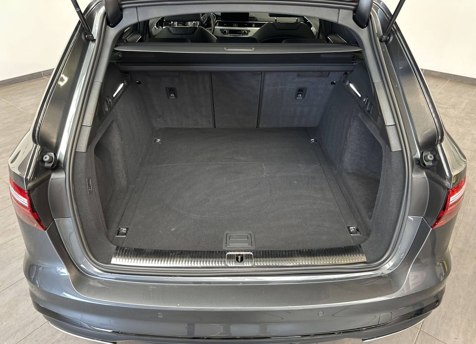 Audi A4 Avant 40 TDI S-Line NAV+LED+AHK+PANORAMA+B&O  foto 6