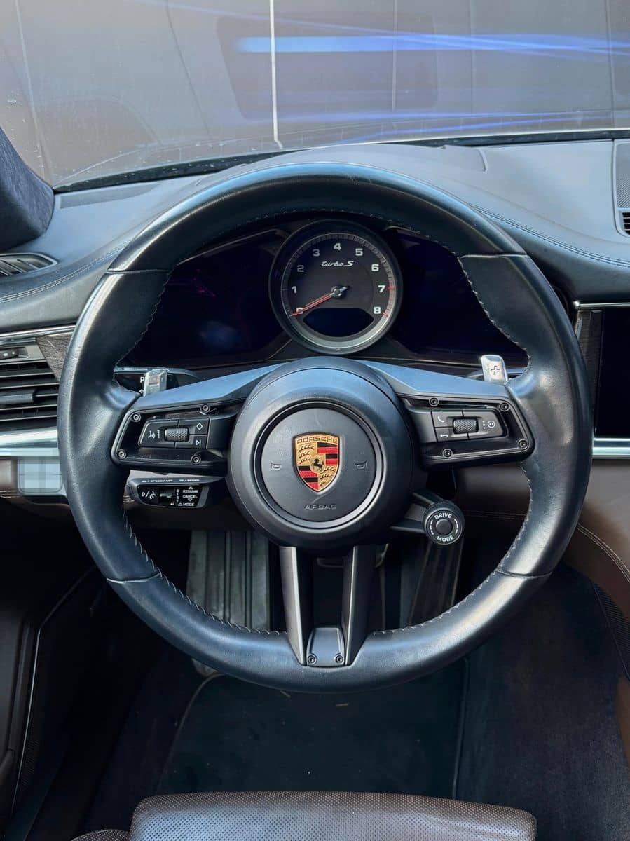 Porsche Panamera Turbo S-Vollausstattung foto 15