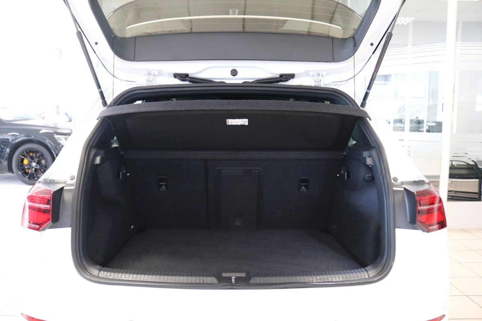 Volkswagen Golf GTI Clubsport Black Style Matrix H&K Pano foto 11