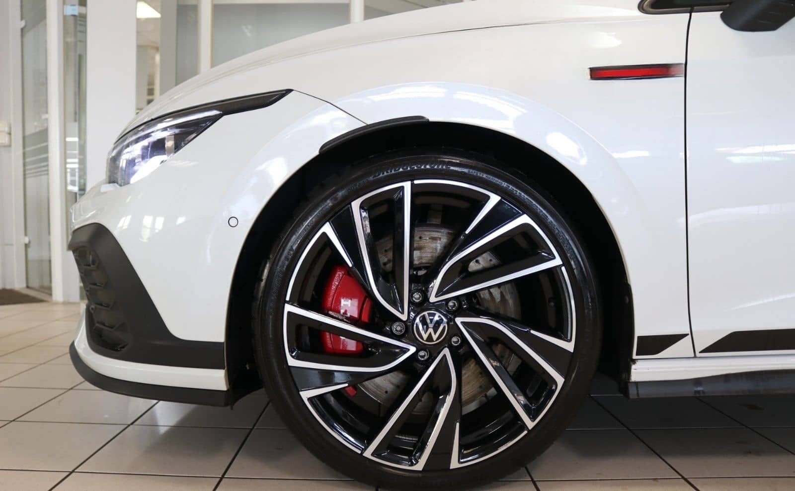 Volkswagen Golf GTI Clubsport Black Style Matrix H&K Pano foto 4