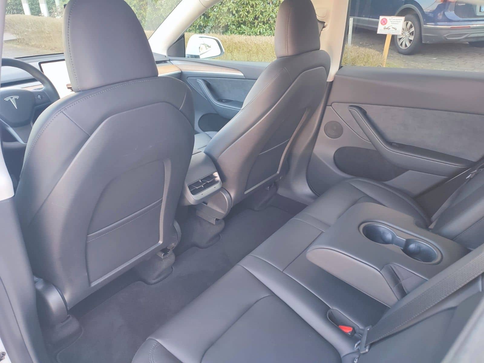 Tesla Model Y "AHK" Long Range Dual AWD foto 19