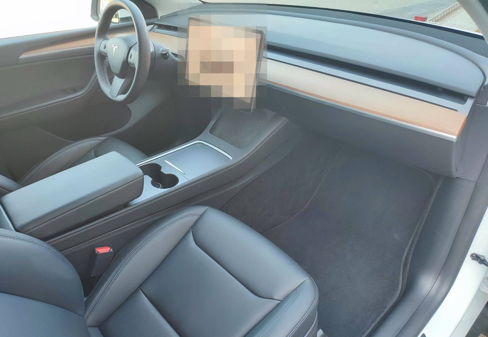 Tesla Model Y "AHK" Long Range Dual AWD foto 21