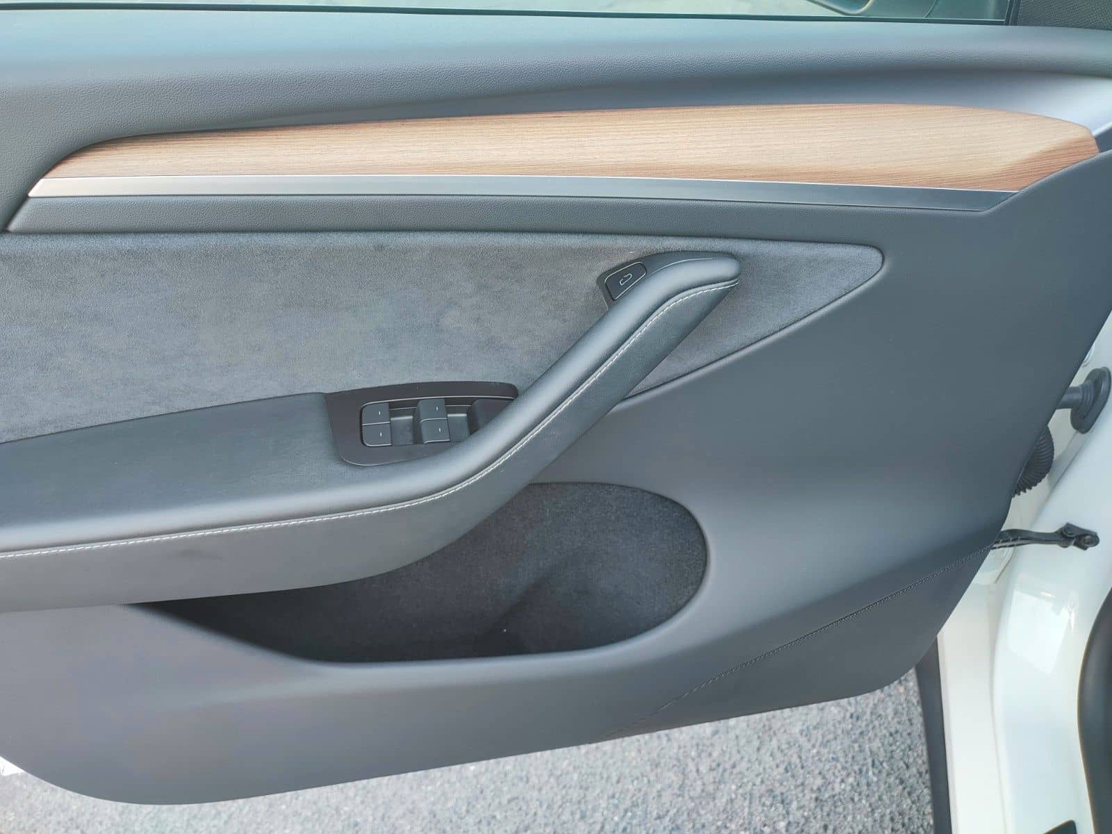 Tesla Model Y "AHK" Long Range Dual AWD foto 24