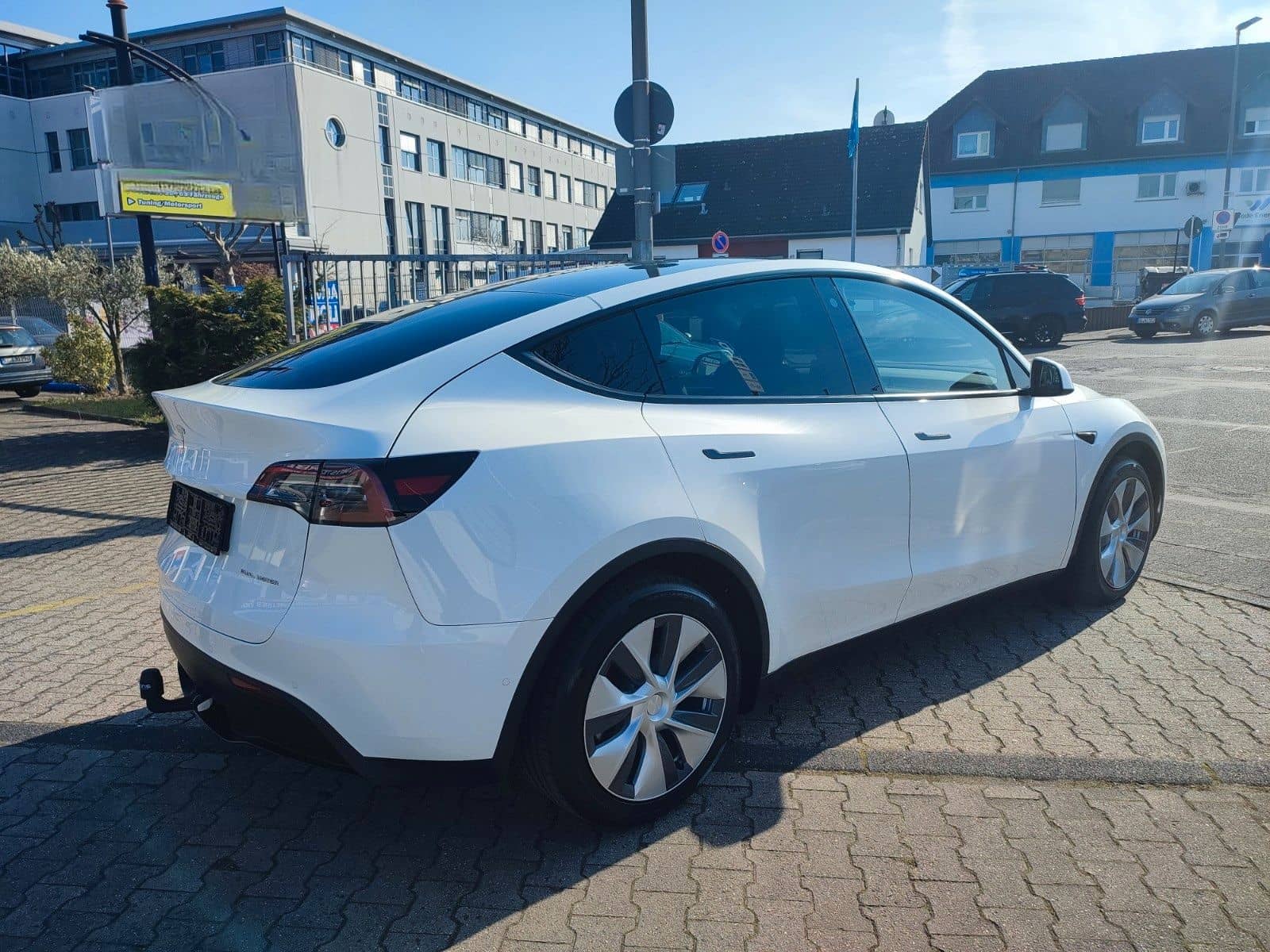 Tesla Model Y "AHK" Long Range Dual AWD foto 7