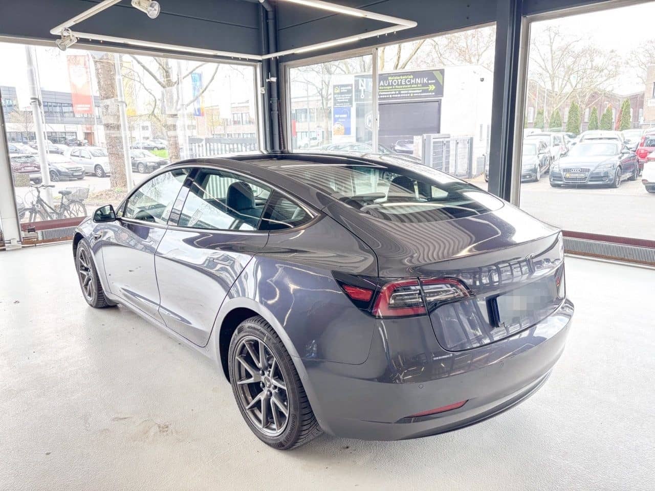 Tesla Model 3 Standart Range SR+ MwSt/unfallfrei foto 4