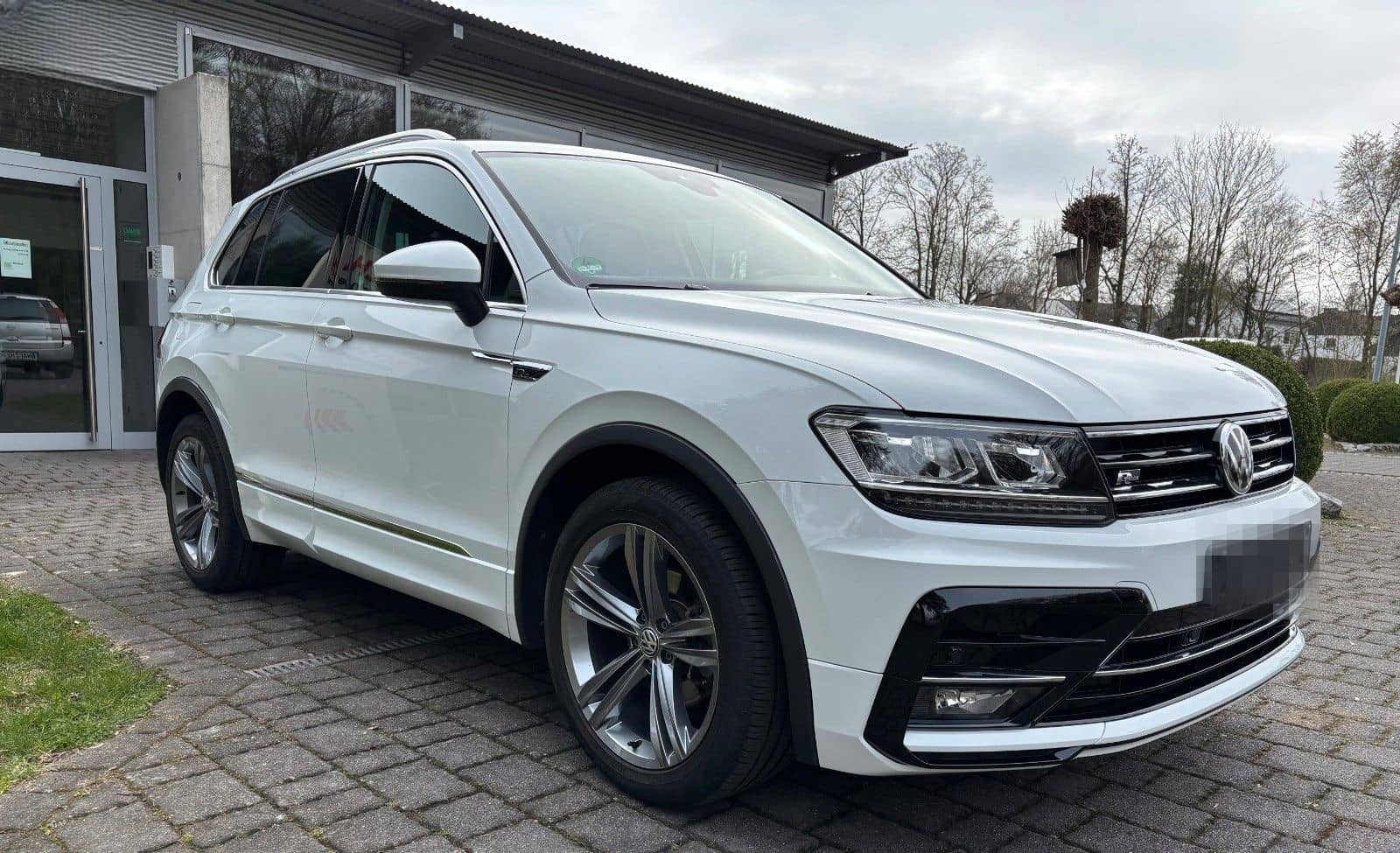 Volkswagen Tiguan 1.5 TSI R-Line Exterieur / Rückfahrkamera foto 2