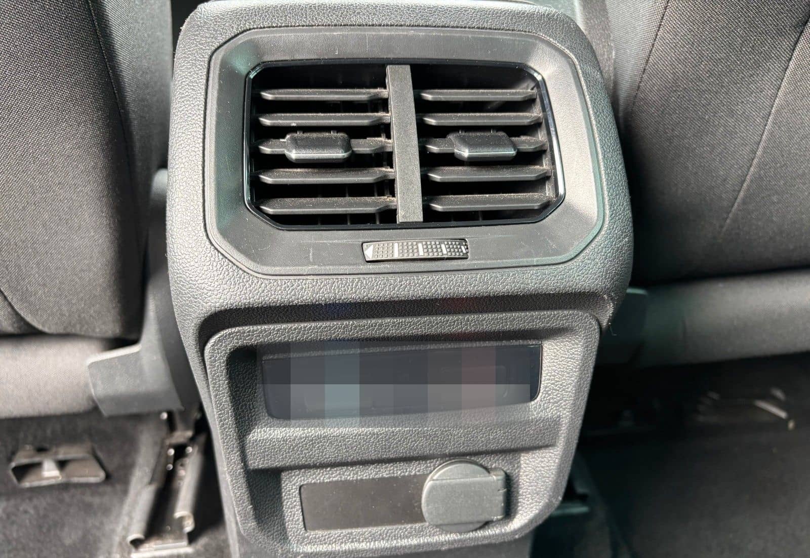 Volkswagen Tiguan 1.5 TSI R-Line Exterieur / Rückfahrkamera foto 12