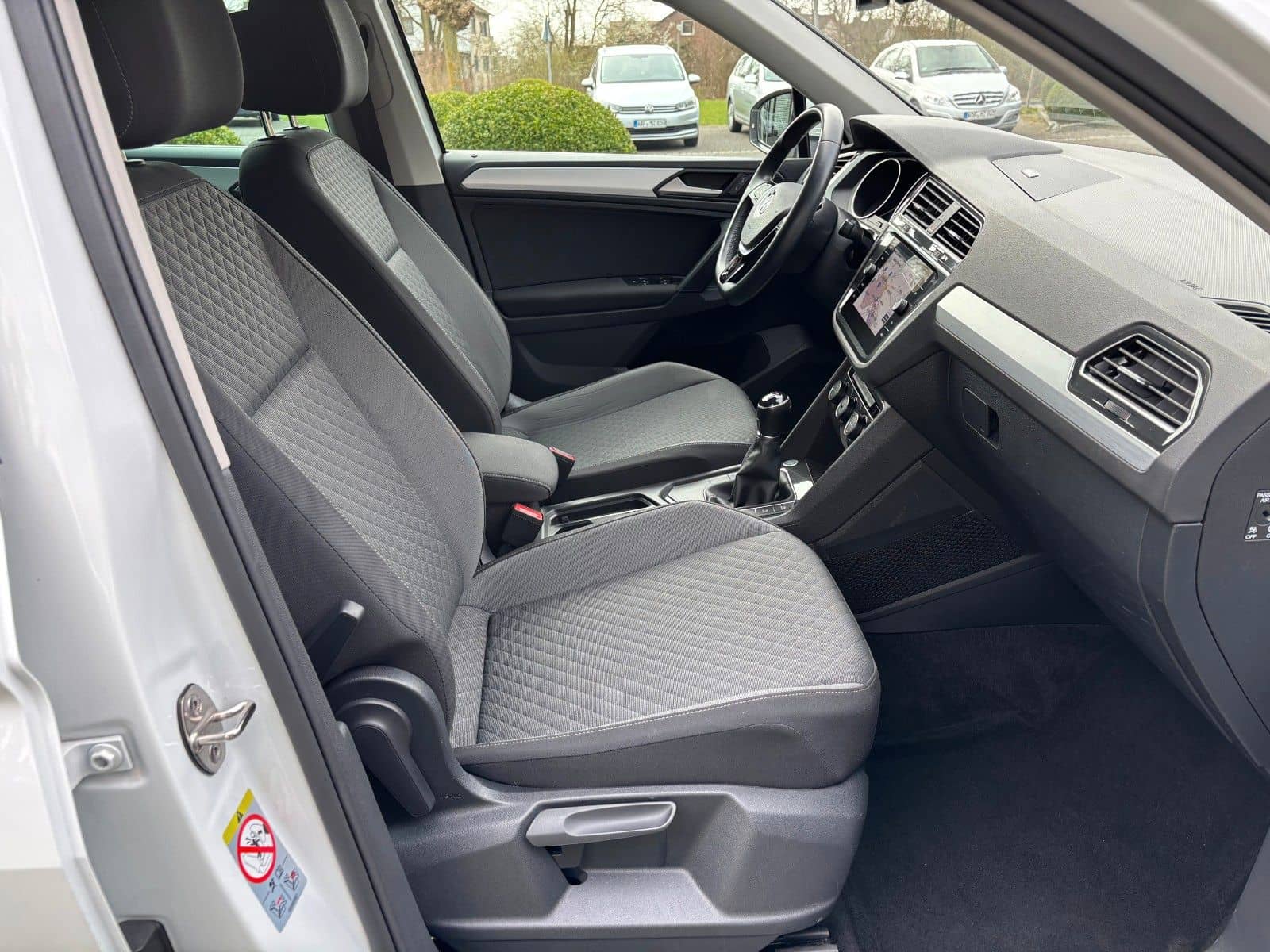 Volkswagen Tiguan 1.5 TSI R-Line Exterieur / Rückfahrkamera foto 16