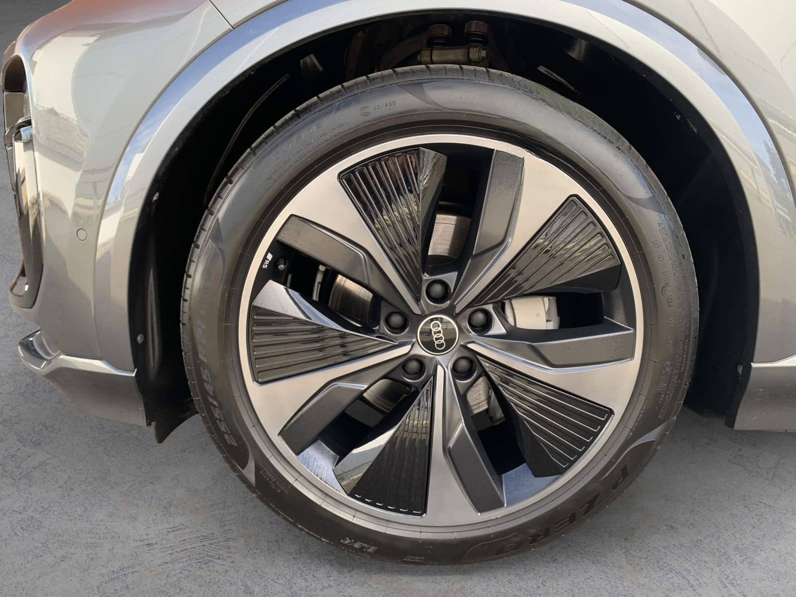 Audi Q6 e-tron QUATT S LINE MATRIX+AHK+PANO+B&O+LUFT+ foto 9